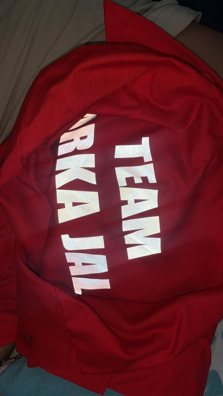 Kaos Tim Merah